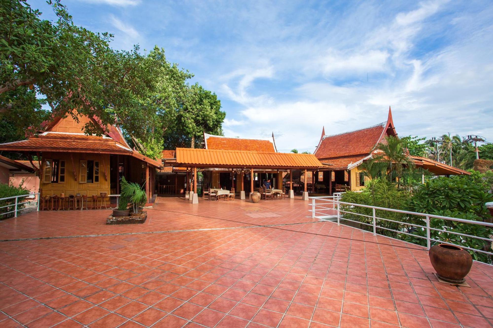 Harry'S Bungalows Маенам Экстерьер фото